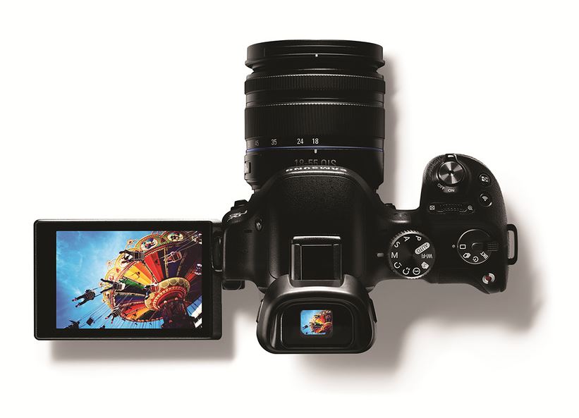 Фотокамера Samsung NX30 - дисплей в работе
