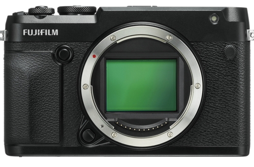 Fujifilm анонсировала новую среднеформатную камеру GFX 50R