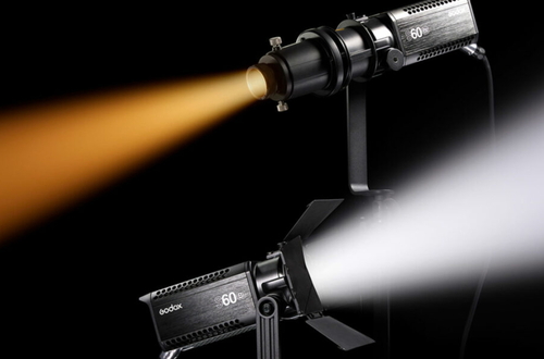Godox выпустила фокусируемый светодиодный осветитель S60-Bi