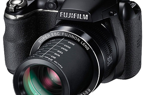 Обзор компактной фотокамеры Fujifilm FinePix S4500