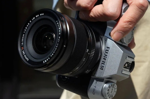 Fujifilm анонсировала объектив XF 16-50 mm F2.8-4.8 R LM WR