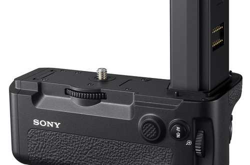 Новые аксессуары Sony для полнокадровой беззеркальной камеры a7R IV