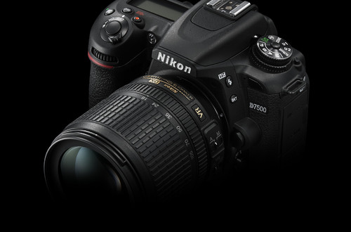 На уровне флагмана. Компания Nikon выпустили новую зеркальную фотокамеру D7500 формата DX
