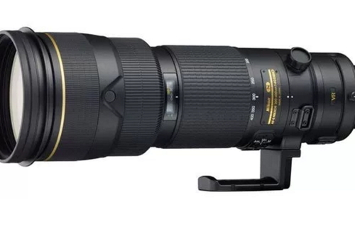 Анонс объектива Nikon 180-400 mm может состояться в январе