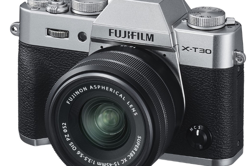 Fujifilm анонсировала новую беззеркальную камеру X-T30