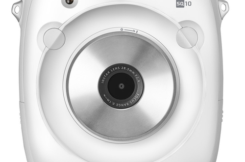 Гибридная камера моментальной печати Instax SQ10 – теперь и в белом цвете.