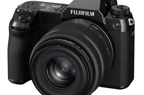 Fujifilm представила новую беззеркальную цифровую камеру GFX50S II
