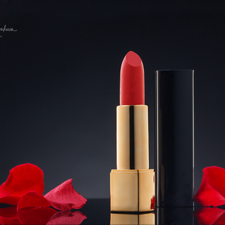 Red lipstick and petals.