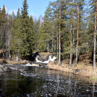 Рускеальский водопад