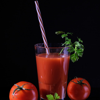 Сок и томаты