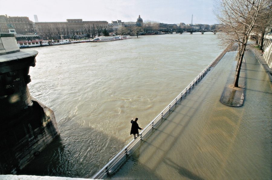 004 Париж, наводнение на Сене.