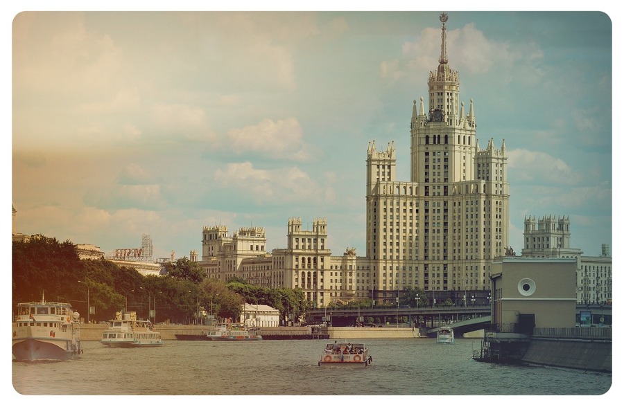 прогулка по реке Москва