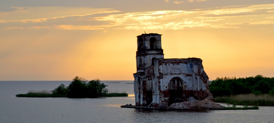Руины рукотворного моря