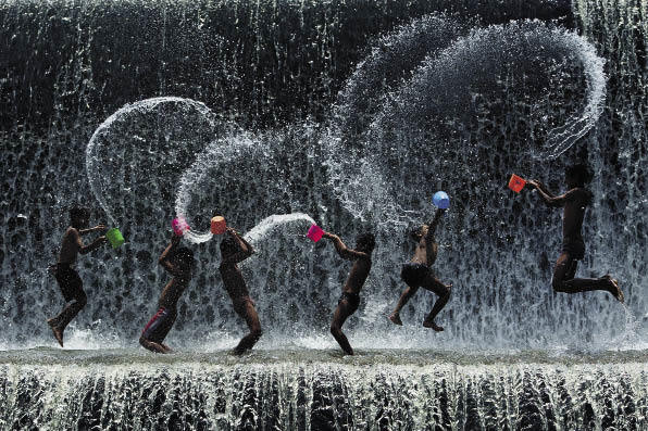 Alex Goh Chun Seong, Мalaysia. Splashing Fun Time. Алекс Го Чун Съенг, Малайзия. Веселые брызги.