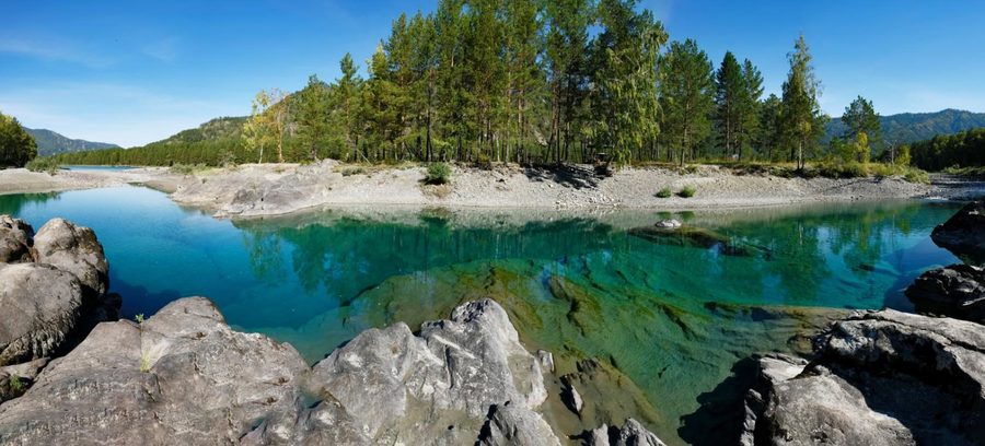 Голубые озера на Алтае