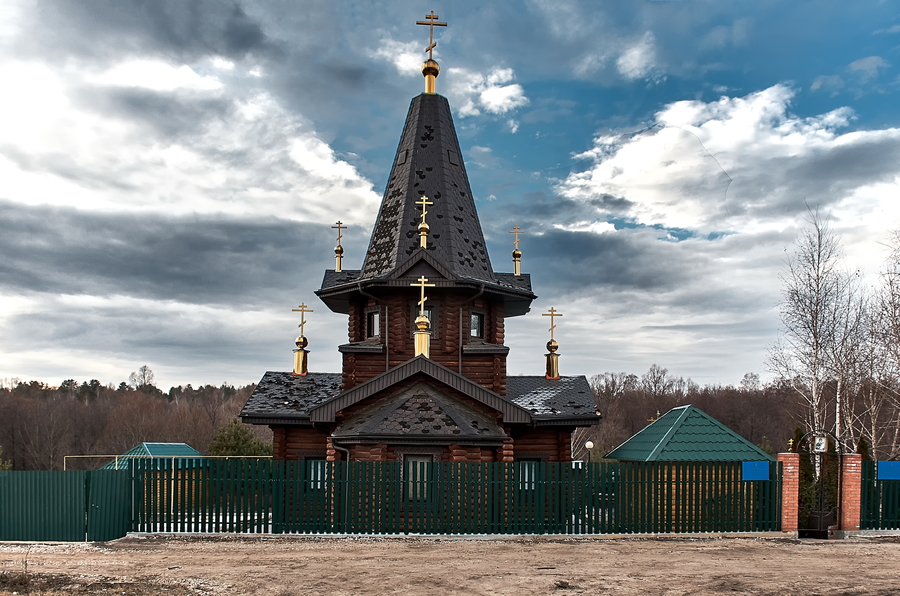 Храм Александра Свирского