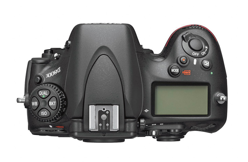 Тест зеркальной фотокамеры Nikon D8000e - вид сверху