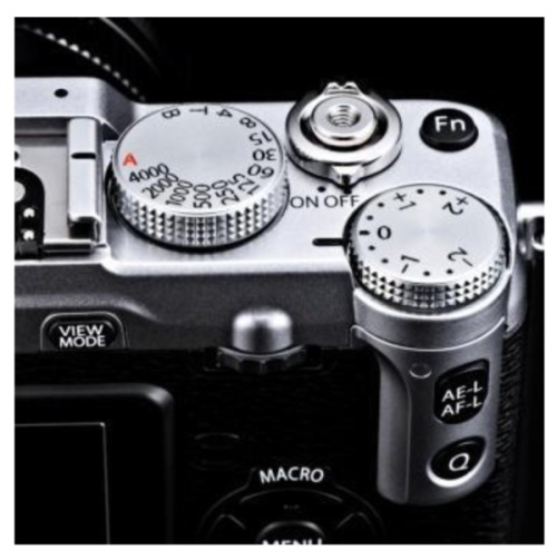 Компактный фотоаппарат FUJIFILM X-E1 со сменной оптикой - управление
