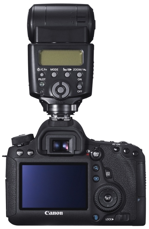 Зеркальная фотокамера Canon EOS 6D - вспышка