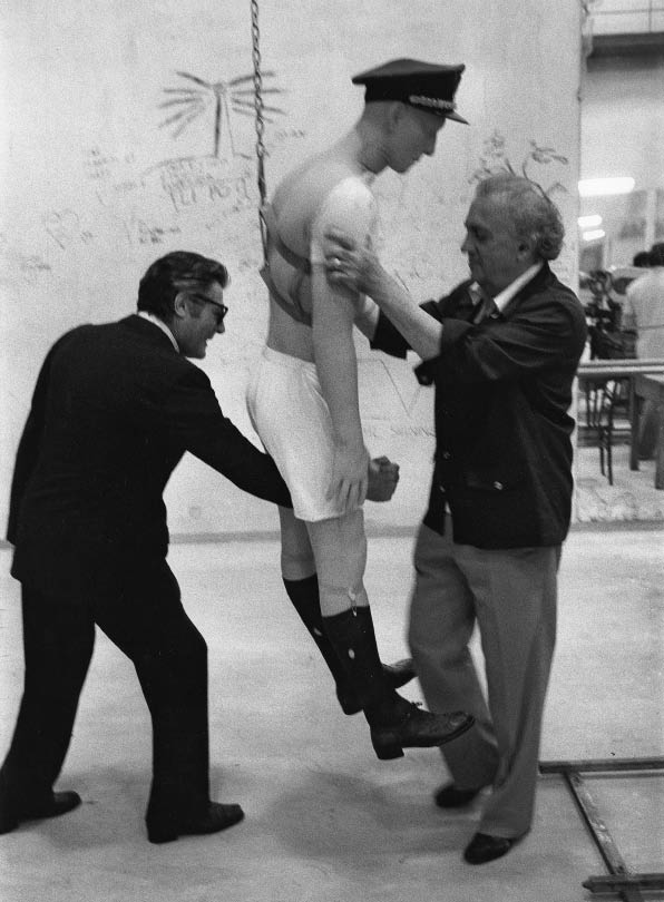 Марчелло Мастроянни и Федерико Феллини на съемках фильма «Город женщин». 1979 г.