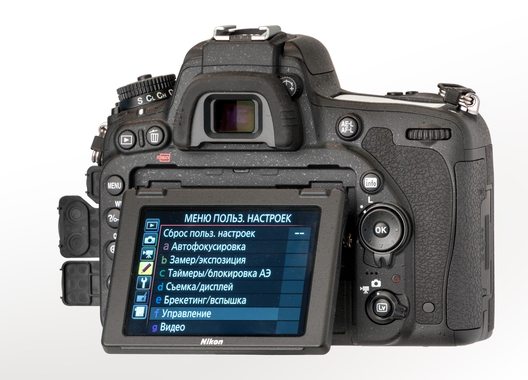 Зеркальная камера Nikon D750 - откидной дисплей
