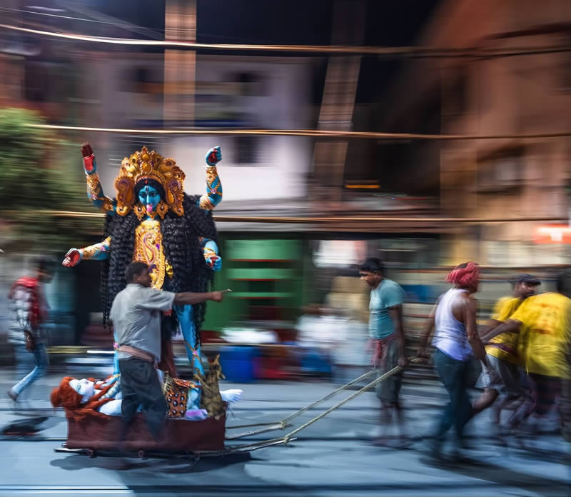 panning-motion-street-photography-indranil-saha-12