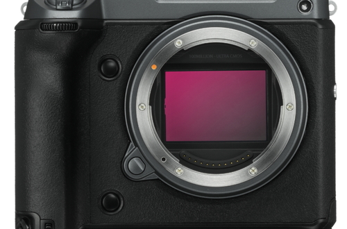 Fujifilm представляет новую беззеркальную камеру GFX 100