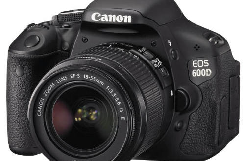 Тест зеркальной фотокамеры Canon EOS 600D: между тенью и светом колокола удержались на грани