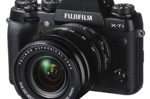 Беззеркальная камера Fujifilm X-T1 премиум-класса со сменными объективами отличается конструкцией, аналогичной зеркальным моделям