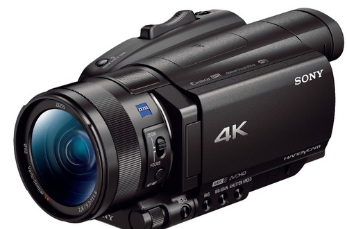 Sony представляет новую камеру Handycam FDR-AX700