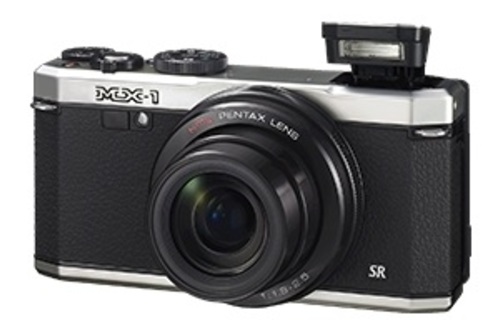Компактная фотокамера PENTAX MX-1 с четырёхкратным зум-объективом и высокой светосилой для ночных съемок