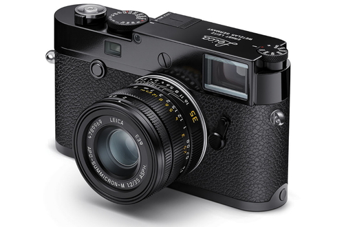 Эксклюзивный вариант дизайна: Leica M10-R теперь доступна с чёрным лаковым покрытием.