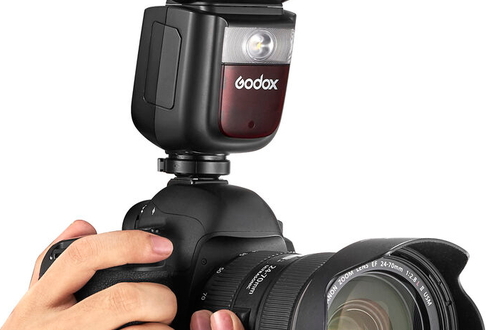 Godox  выпустила выспышку Ving V860 III