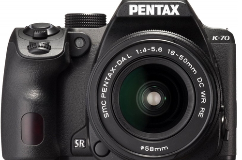 Новая комплектация PENTAX K-70. Компактная связка с пыле - влагозащищенным объективом HD PENTAX-DA 18-50mm