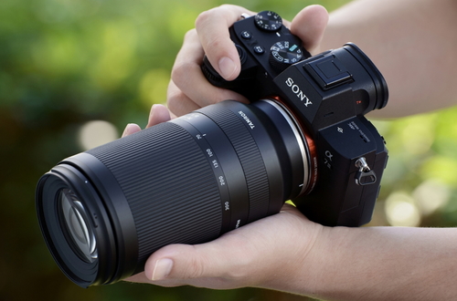 Tamron представила полнокадровый телезум-объектив 70-300mm F/4.5-6.3 Di III RXD для камер Sony E.
