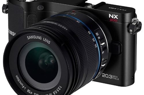 Беззеркальный фотоаппарат Samsung NX200: адекватно конкурировать с ней могут только камеры Sony