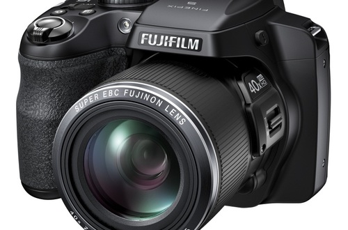 КОМПАКТНАЯ фотокамера FUJIFILM FinePix S8200: отличный суперзум для тех, кто собрался в профессионалы