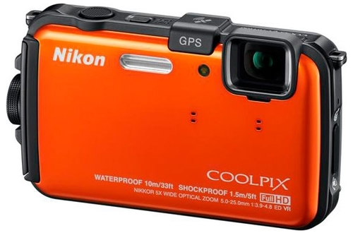 Компактный фотоаппарат Nikon Coolpix AW100 с цветом хаки еще умеет и хорошо снимать