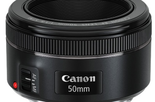 Canon выпускает объектив EF 50mm f/1.8 STM для портретной съёмки