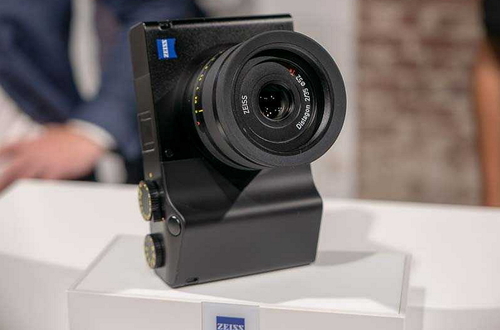 Первый взгляд на полнокадровую камеру Zeiss ZX1