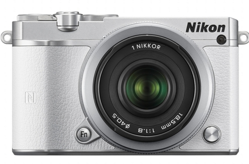 Новая фотокамера Nikon 1 J5 со сменными объективами: выход за рамки привычного.
