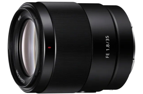 Sony анонсировала объектив FE 35 мм F1.8