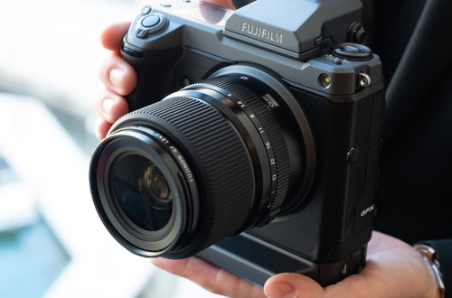 Первый рабочий прототип среднеформатной камеры Fujifilm GFX 100