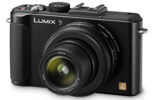 Компактный фотоаппарат Panasonic DMC-LX7 умеет снимать, как распускается цветок и проплывают облака