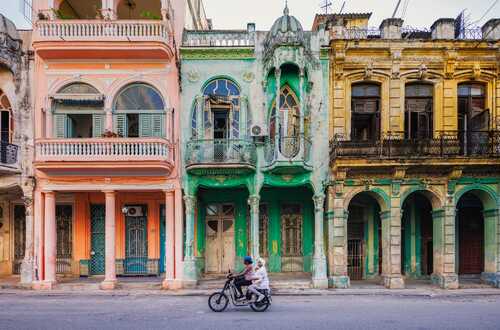 Уникальная архитектура Кубы на фотографиях Джеймса Кервина