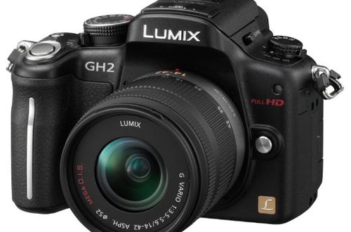 Беззеркальный фотоаппарат Panasonic Lumix DMC-GH2 может снимать профессиональное кино