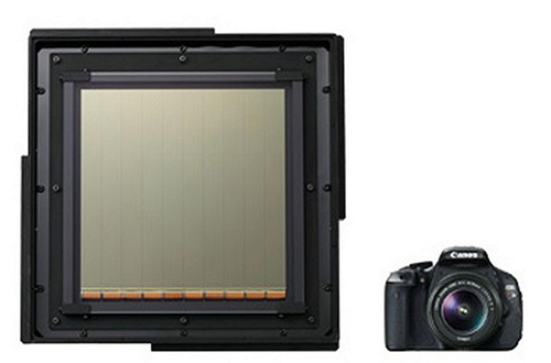 Canon демонстрирует сверхчувствительный датчик CMOS, который почти в 40 раз больше, чем полнокадровый сенсор.