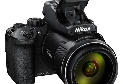 Дотянитесь до небес с новой фотокамерой с суперзумом COOLPIX P950