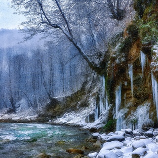 snowfall on river