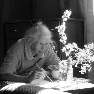 Валентина Позднякова, Калининградская область. Моя мама - 90 летняя художница